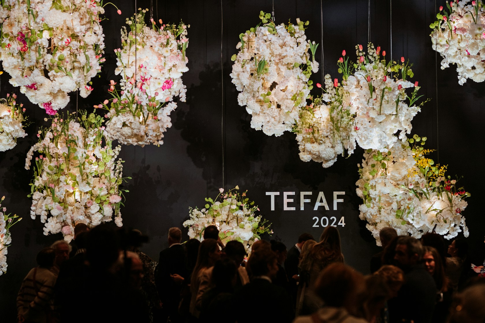 0307 TM24 Flower Wall Maison Rowena 14 2024 03 10 110918 ivow