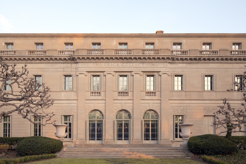 2 Frick Fifth Ave facade