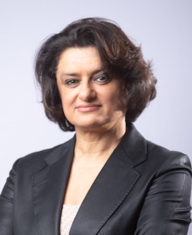 Farah Nayeri portrait Farah Nayeri 1