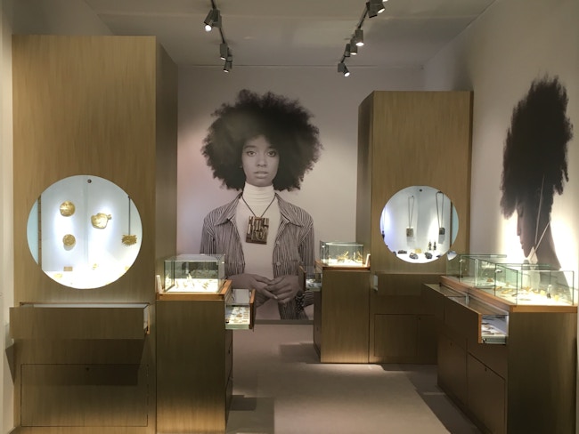 KDYL6b Lq Rw2 WP49cxp Bq